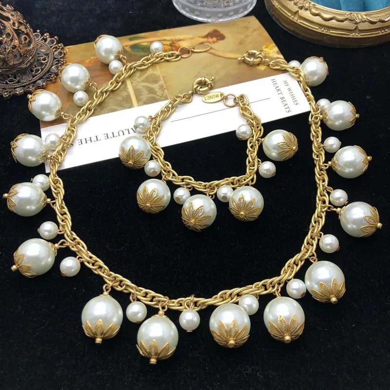 

European and American Glass Pearl Short Necklace Bracelet Set
