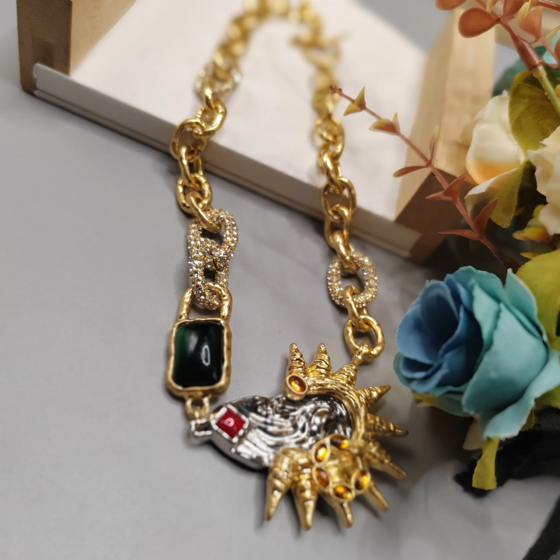 

Necklace Fashion Retro Personality Light Luxury Jewelry Collares Para Mujer Collar Jewelry Collier Femme Pendant Grandes De