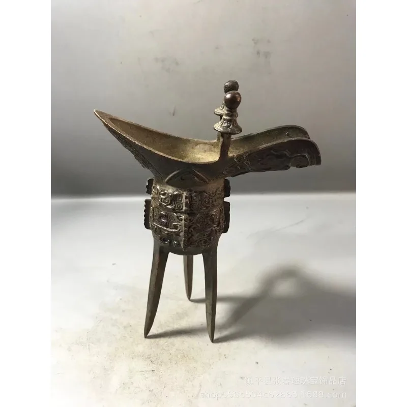 

Antique Copper Chinese Han Dynasty Wine Cup Statue Desktop Ornaments Liquor Cabinet Figurines Living Room Home Decoration Crafts