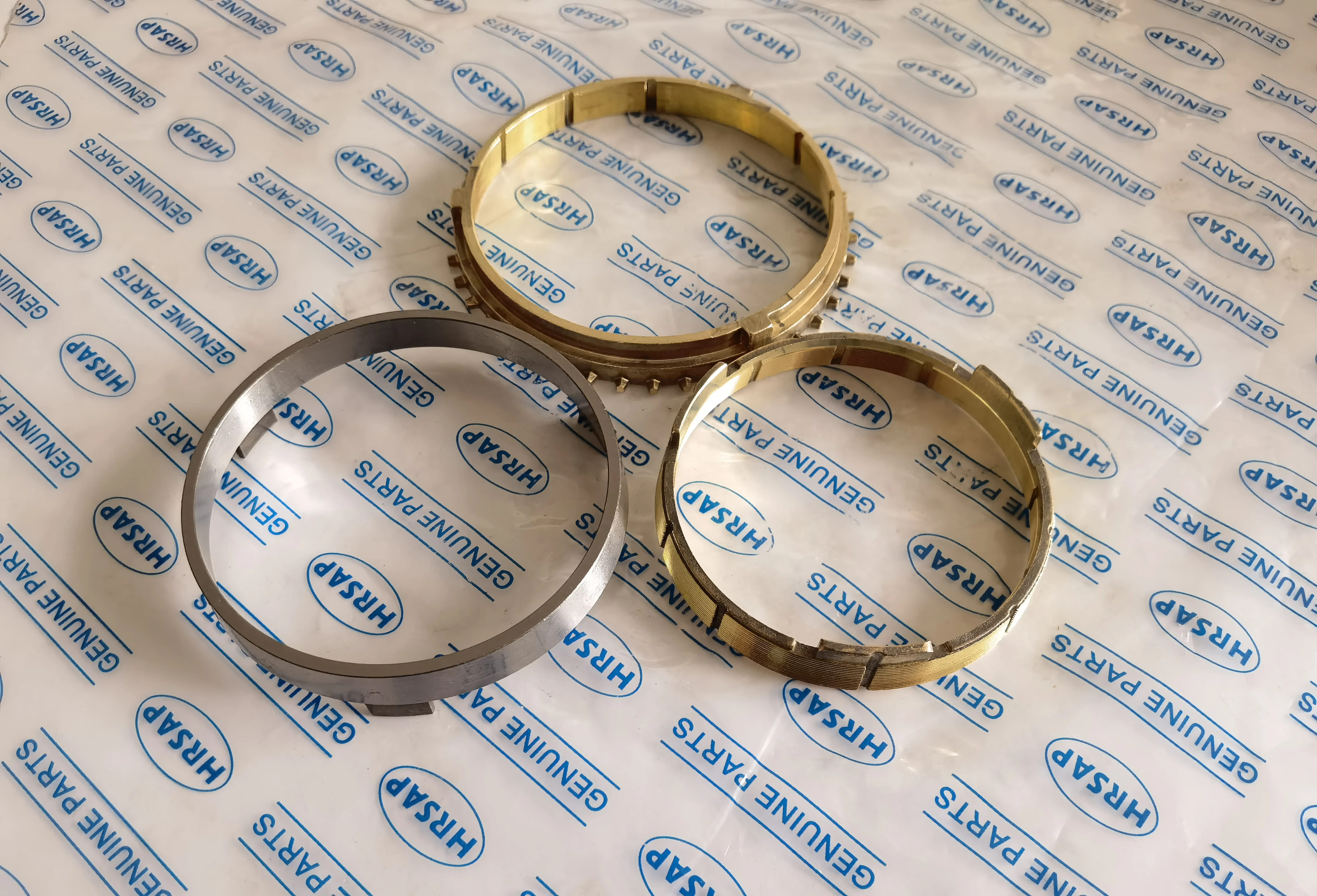 For LANDCRUISER HIACE HILUX transmission wave box synchronizer gear ring 33037-60040 33037-60050 gearbox synchro rings