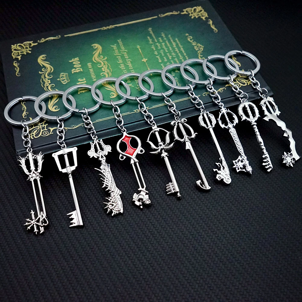 LLavero de Kingdom Hearts para hombres, llaveros de arma, accesorios de juego, llavero de coche, llavero colgante