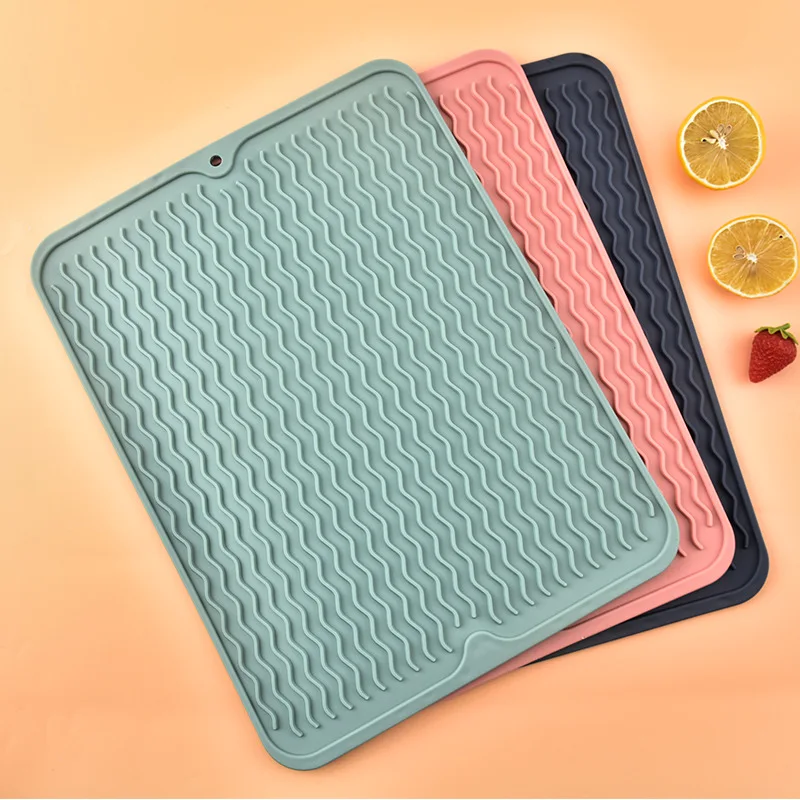 

Home Set of 3 European style Placemats Heat Resistant,Non-slip & won't warp Dining Table Place Mats,Shock absorption,Silicone