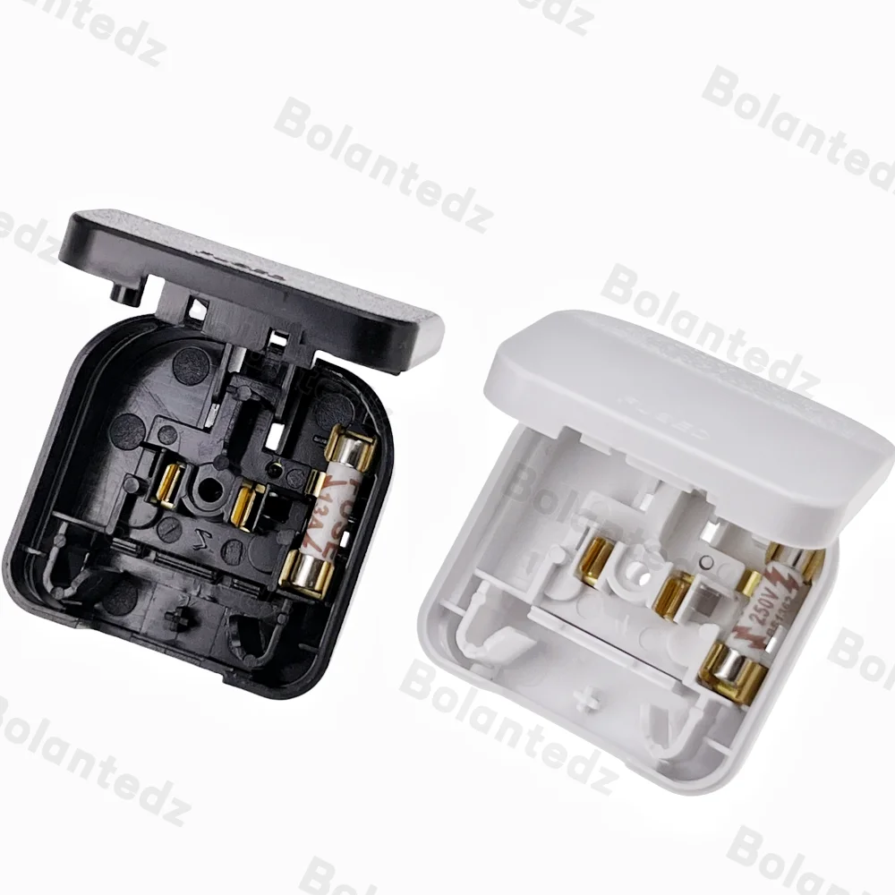NEMA 1-15R USA US 2 Pin to UK British 3 Pin Plug Power Socket With 13A Fuse Travel Plug Adapter Converter AC Power Cord Outlet