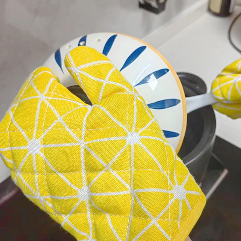 2pcs Heat-insulating Gloves, Anti-scald Microwave Gloves, High Temperature Resistant Kitchen Baking Oven Gloves 6