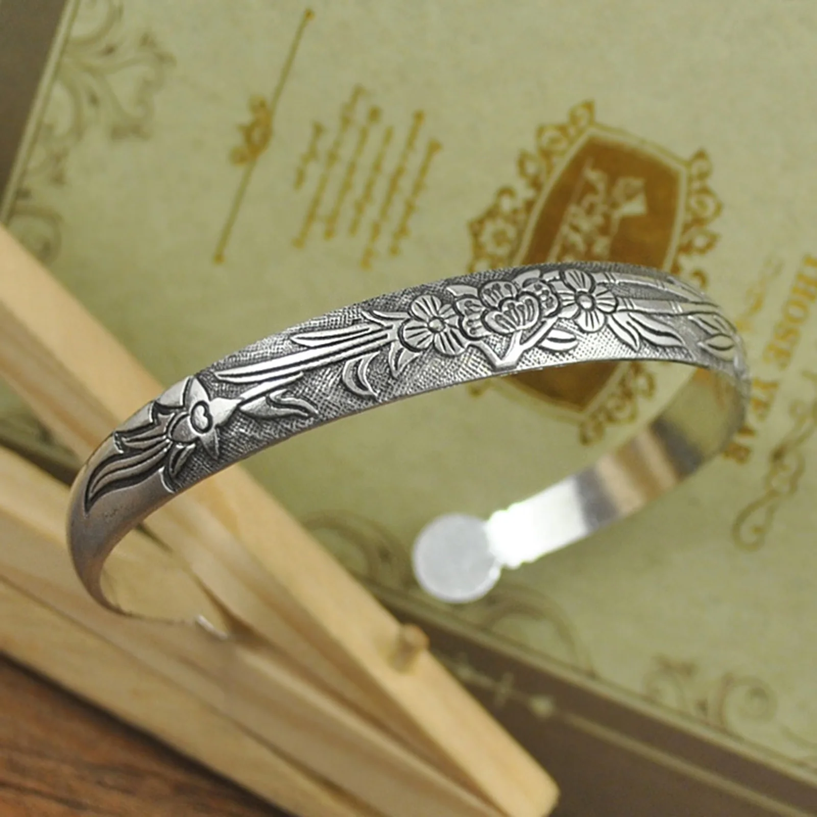 アクセサリー TSUNAIHAIYA Snake Bangle ツナイハイヤ TSUNAIHAIYA |Snake Bangle / スネーク バングル