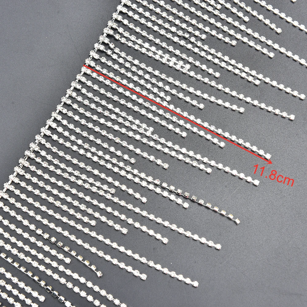 Nappa Con Strass Da 1,8 Metri - Frangia Di Cristallo E Metallo - Colore Argento - Tagliabile Per Cucito, Gioielli, Artigianato, Decorazioni Nozze