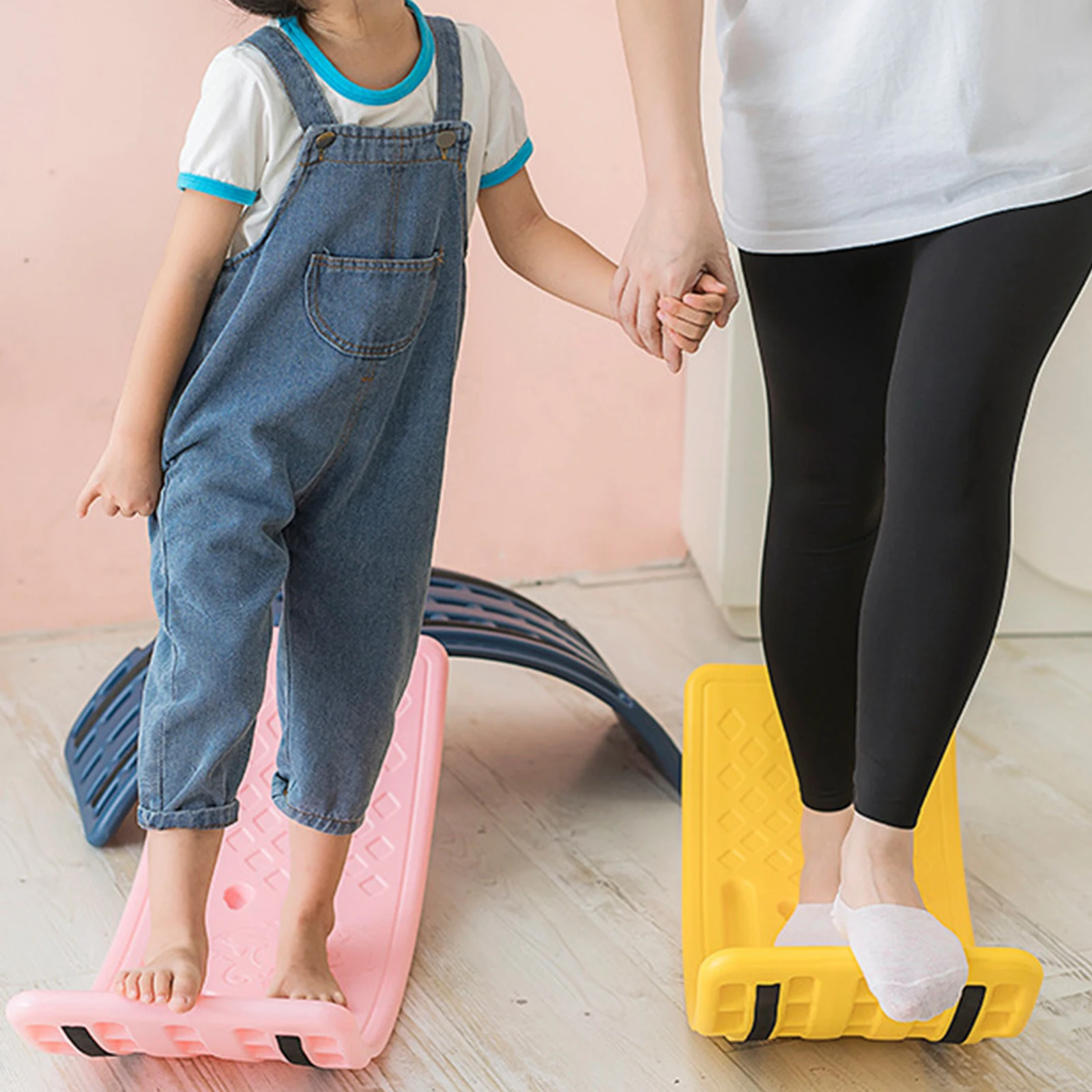 Balance Board Multifunctional Balance Board Training Board Twisting Stability Home Fitness Office Wobble Boards Dancers Exercises Exercising