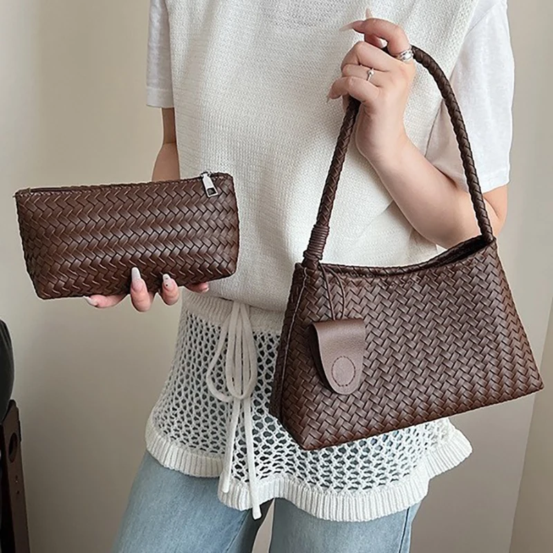 Women'S Woven Pattern Shoulder Bag Autumn And Winter Casual Wear Hand-Held Handle Bag Fashion Retro Armpit Bag With Coin Purse
