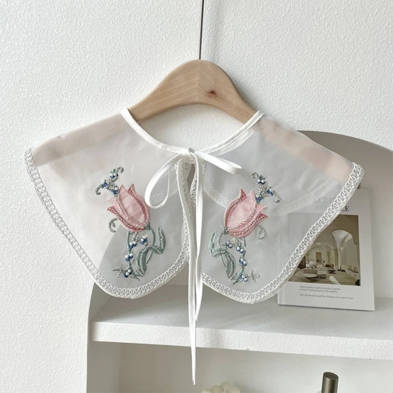 

Women Lace-Up False Collar Flower Embroidery False Collar Fashion Accessories