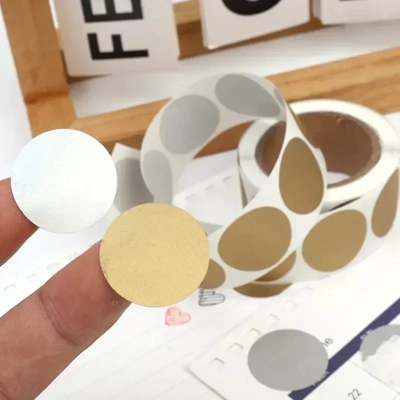 Round Scratch-Off Stickers for DIY Projects and Party Decor