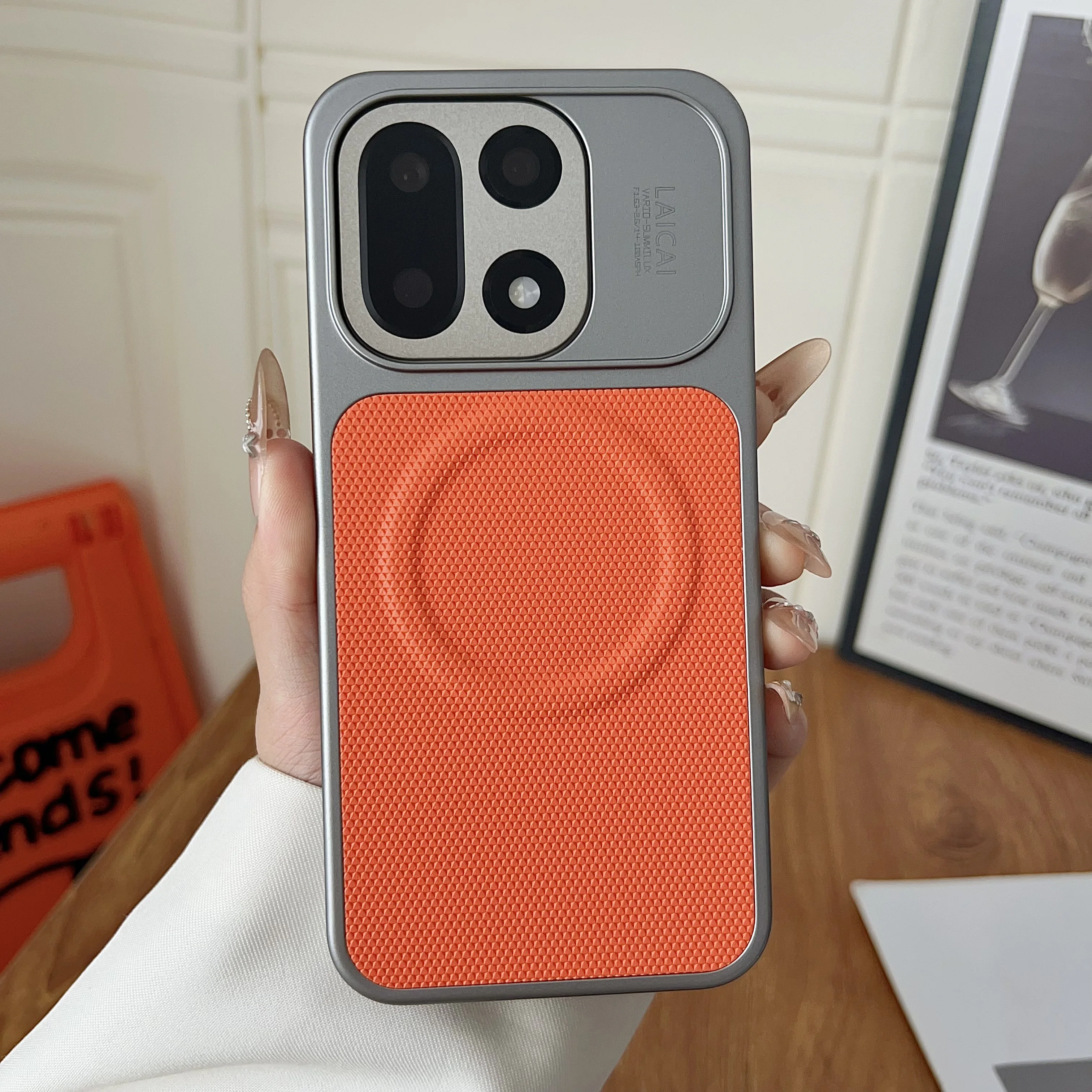 Luxury Triangular Pattern Magnetic Hard Shockproof Case
