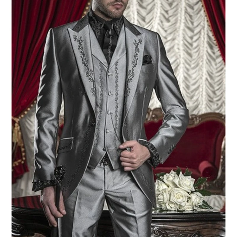 New Arrivel 2022 Custom Made Slim Fit Embroidery Groomsmen Tuxedos Groom Wedding Men Suit Set Prom Mens Suits Blazers 3Pcs