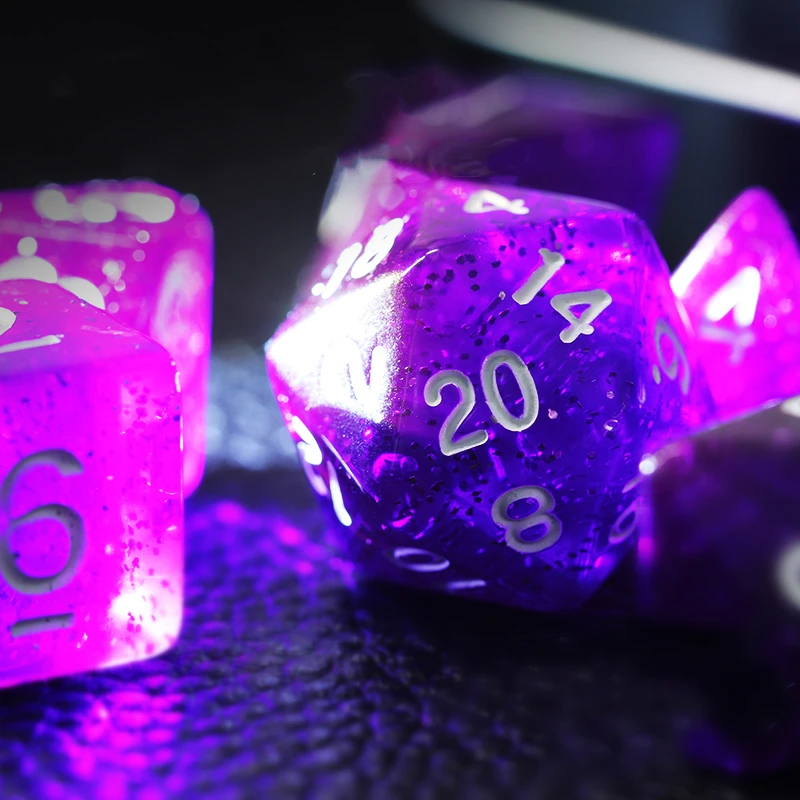 7Pcs/Set Purple and Red Starry Sky Dice D&D COC Dice D4 D6 D8 D10 D% D12 D20 Table Games DND RPG Set