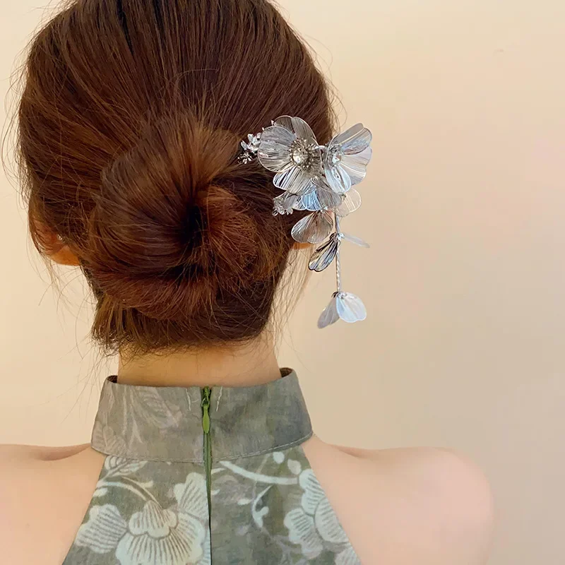 Gold Silber Farbe ausgehöhlte Blume Strass Metall Stil lange Fransen Haars täbchen für Frauen Haarnadeln Mode Kopf Accessoires – Detail 5