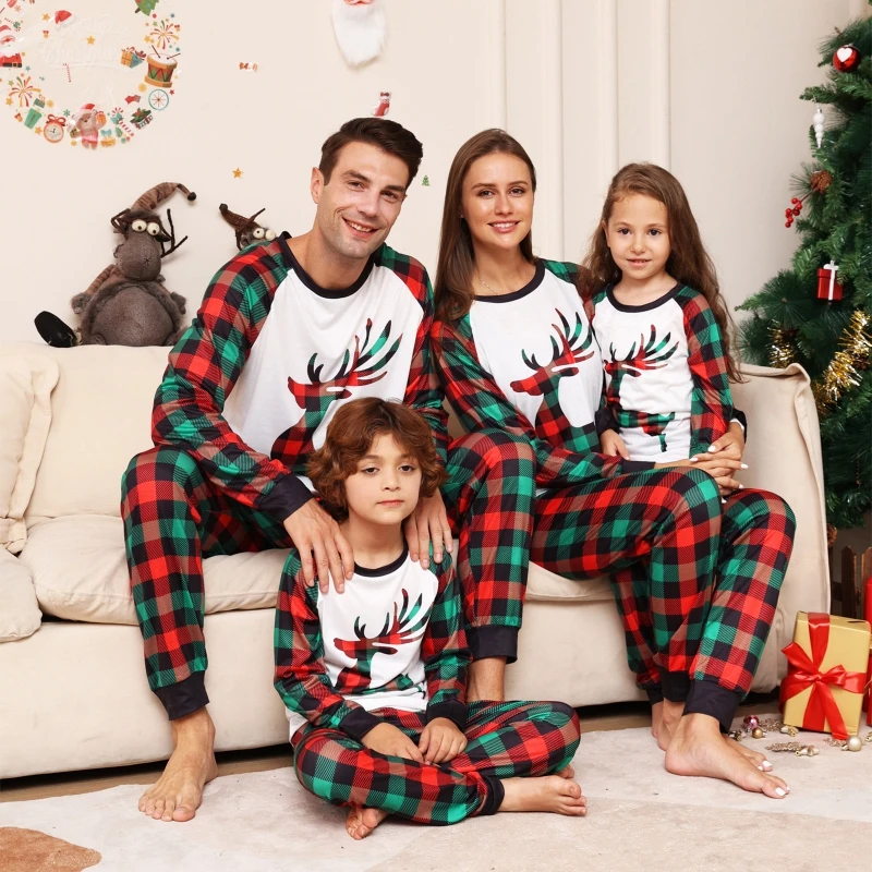 

Christmas Family Pajamas Fashion Xmas Cartoon Figure Print Family Matching Outfits Holiday Cozy Parent Child Baby Clothes