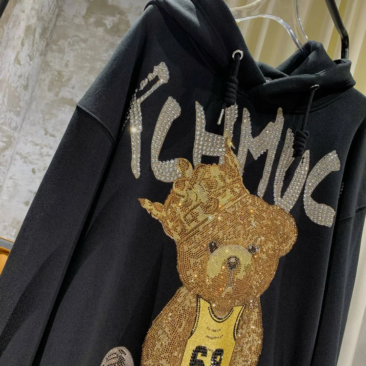 Рисунок 4 - Осенний пуловер с капюшоном для