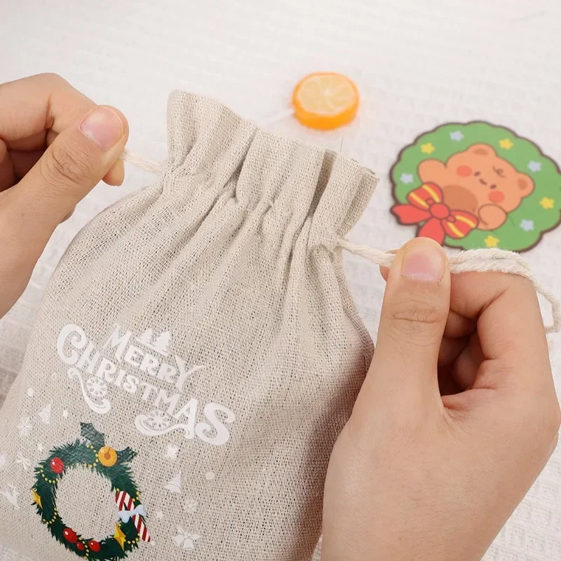 Christmas Gift Bags 30/1Pcs Drawstring Linen Candy Gift Bag Xmas Favor Bracelet Jewelry Packaging Santa Claus Pattern