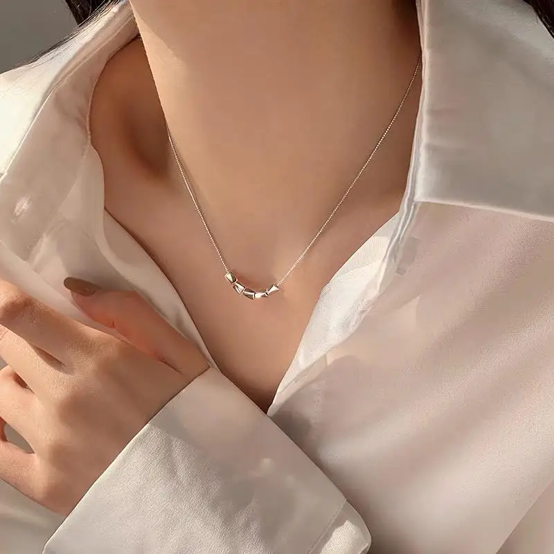 

INS Alloy Square Necklace for Women's High-end Cold Wind Lock Metal Jewelry Y2K Charm Hip-hop Trend Men's Pendant Jewelry Gift
