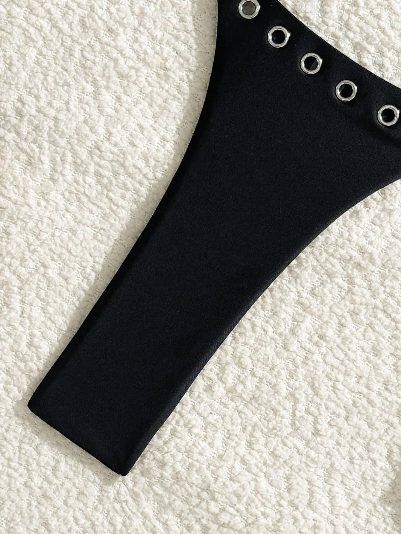 Bikini-Set 2026, neuer, überkreuzter Rücken, trägerloses Bandeau-Oberteil, dreieckige Unterseite, Push-Up, nahtloser Badeanzug für Damen, Strandurlaub – Detail 8