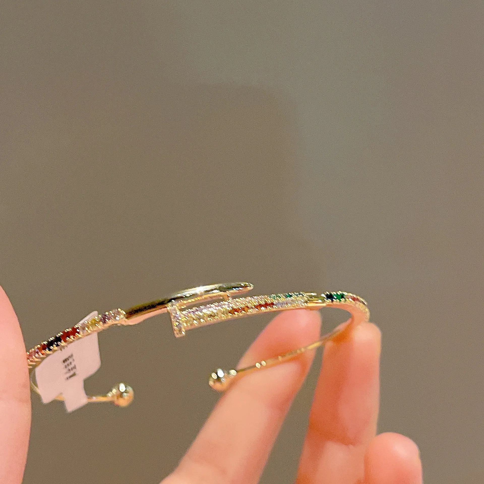 

Synthetic Moissanite diamond Color micro-inlaid plated real gold zircon bracelet with high-grade sense and exquisite jewelry
