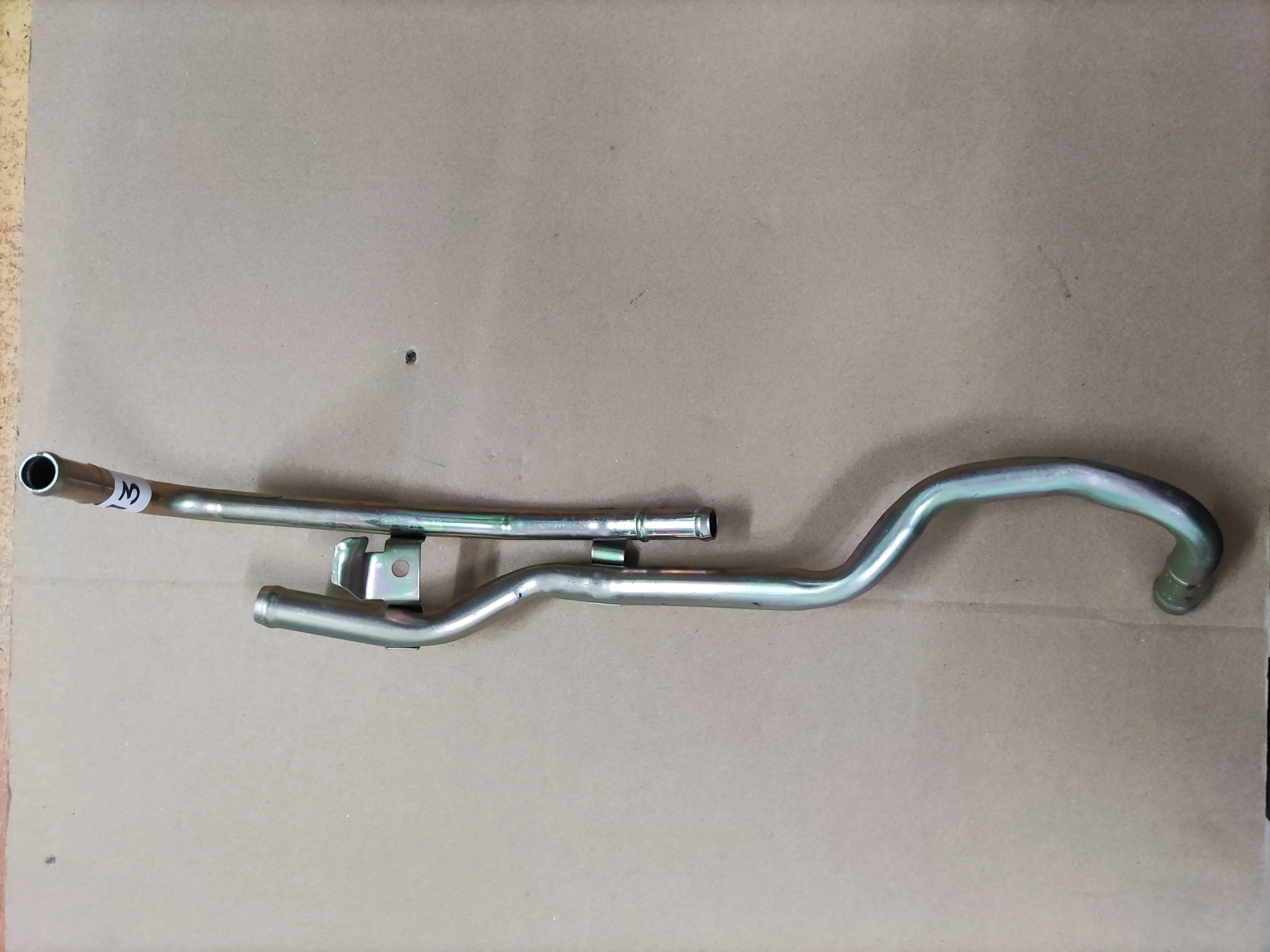 Delica Space Gear Heating Iron Tube MR189710