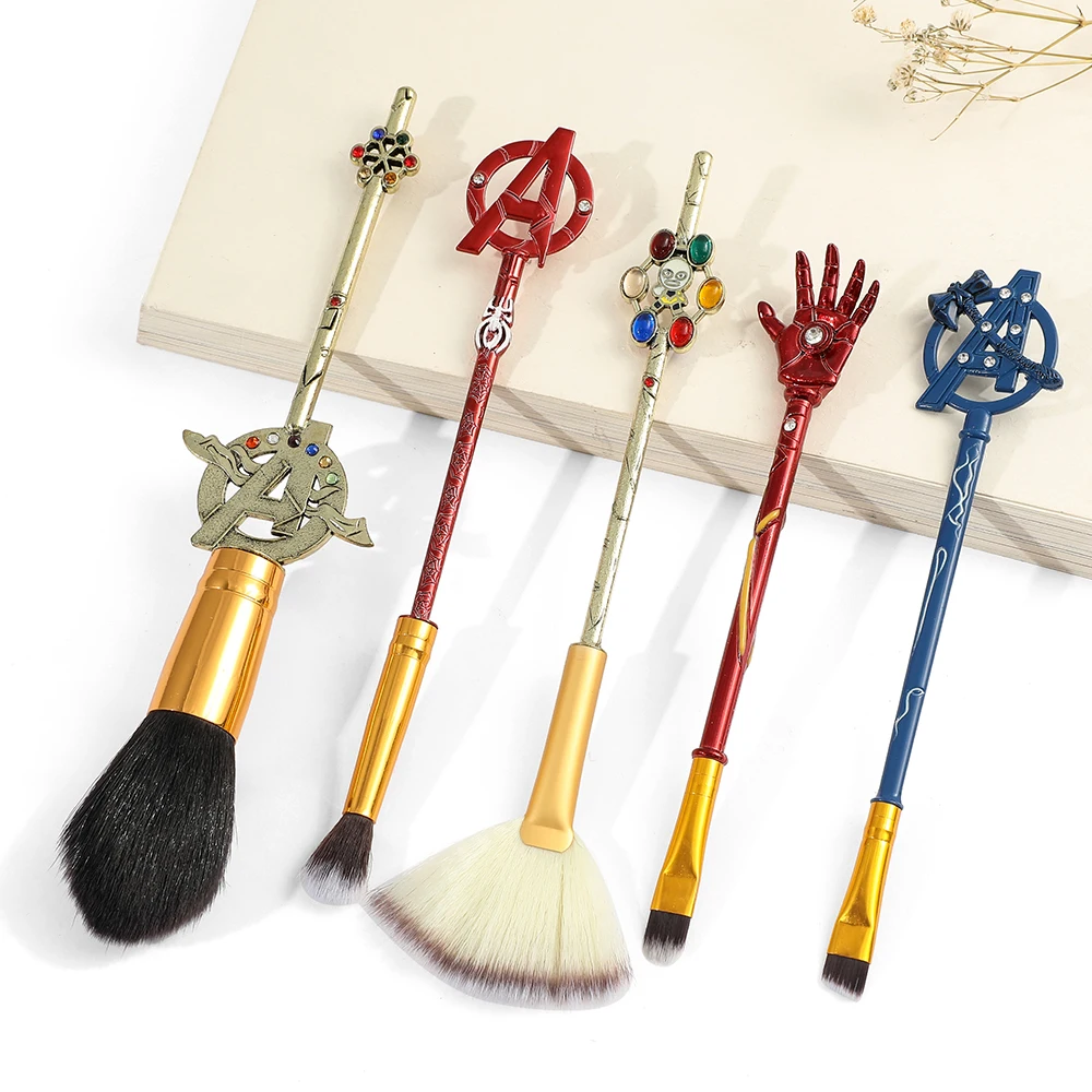 다리미 남자 메이크업 브러쉬 슈퍼 히어로 로고 아이 섀도우 브러쉬, 휴대용 소프트 컨실러 브러쉬, 뷰티 파운데이션 장난감 선물, 가방 당 5 개