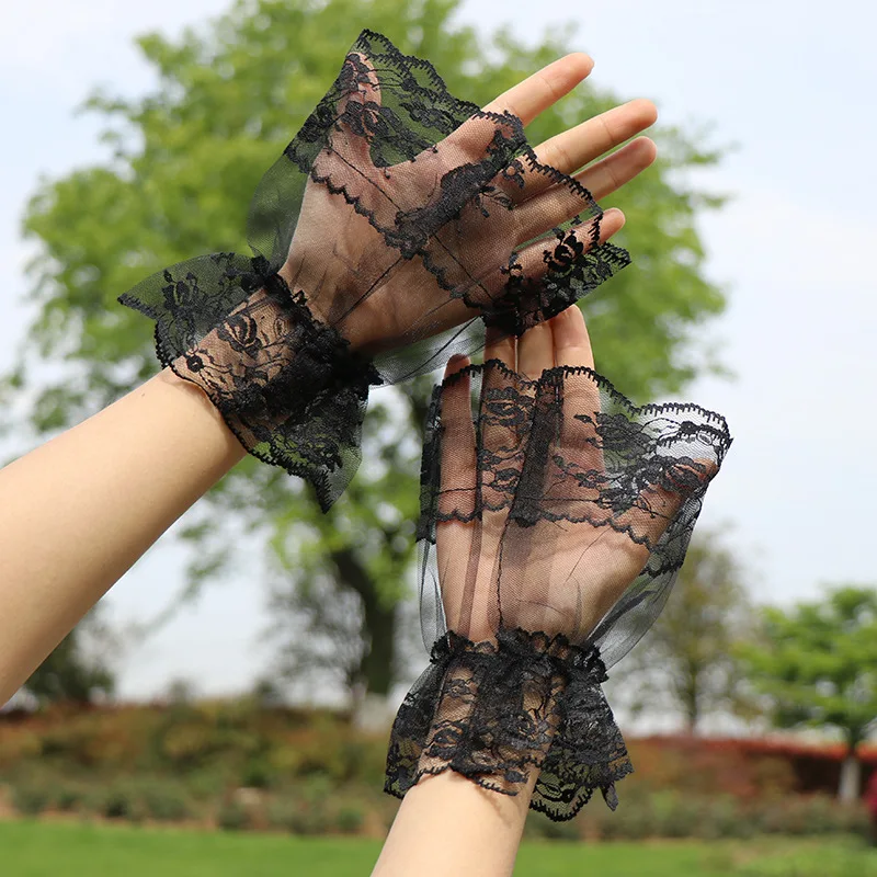 Fingerless gloves Bridal gloves Arm sleeves Detachable wrist cuffs Retro lace gloves and wristbands lolita lace bow wedding dress accessories