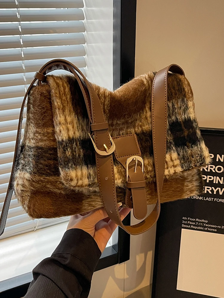 

Вместительная Повседневная Новинка, подходящая ко всему клетчатая сумка на одно плечо, женская мягкая сумка и кошельки