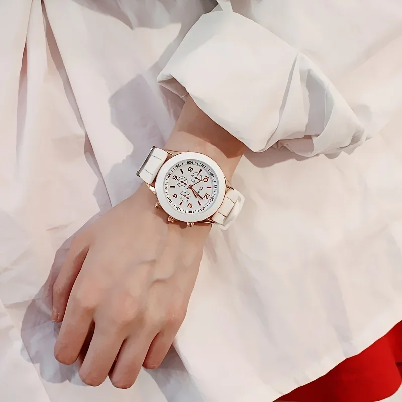 5pcs/set 1pc White Rhinestone Watch + Jewelry Set Fancy Women Watches Jewelry Sophisticated And Stylish Women Watch No box
