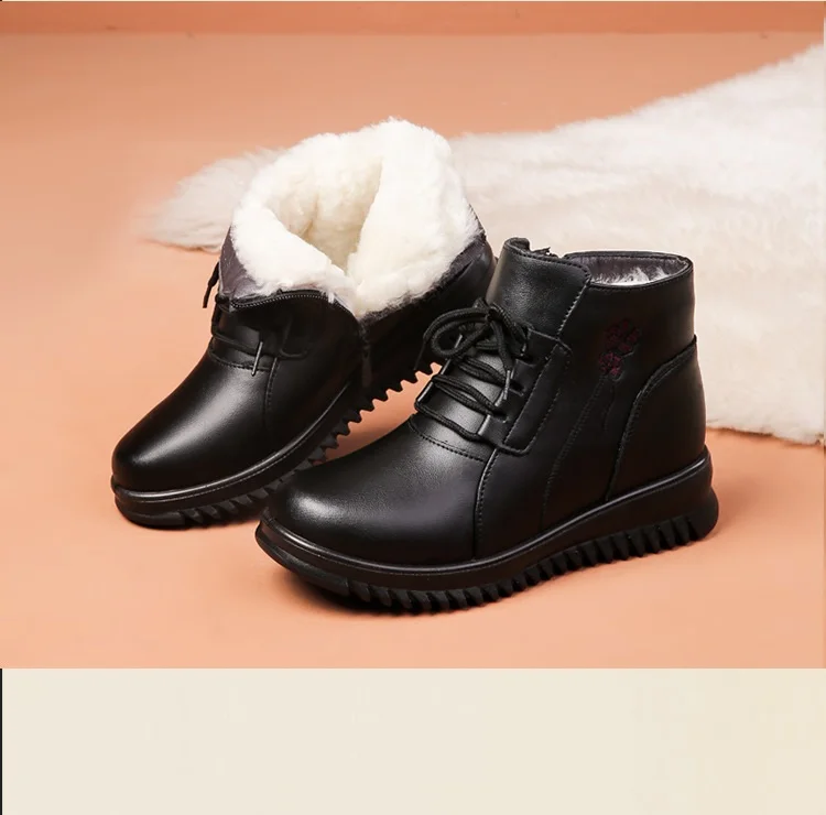 Women Genuine Leather Winter Boots Waterproof Thick Plush Warm Mother Snow Boots Women Flats Non-slip Casual Shoes Plus Size