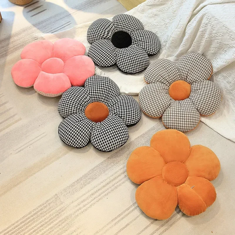 

45x45cm Little Daisy Flower Cushion Flower Plush Pillow Seat Cushion Rabbit Fluffy Napping Pillow Backrest Cushion