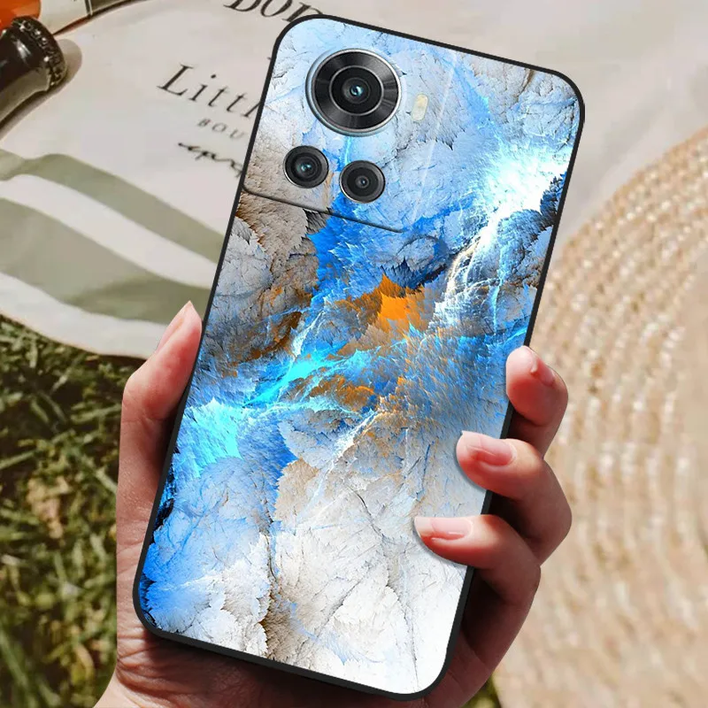 Black Silicone Soft Phone Cover with Lion and Wolf Design - Elegant Protective Case
