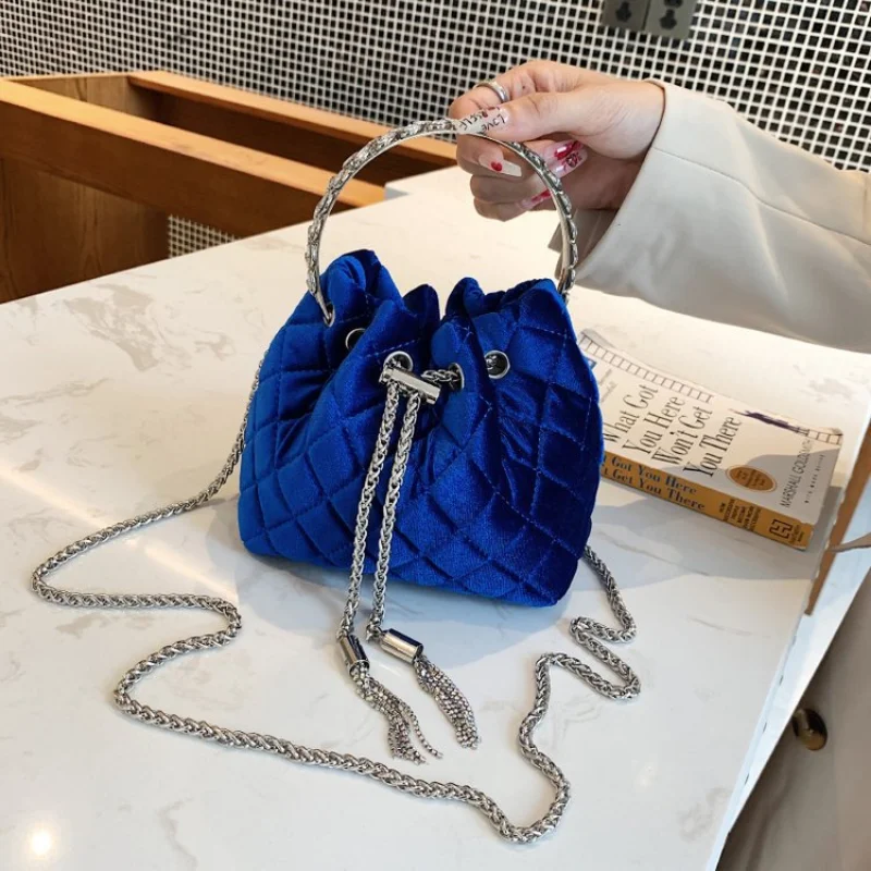 

Winter New High-grade Velvet Women's The Bucket Bag Luxury Designer Women Handbags Famous Brand Crossbody Shoulder Tote Bags