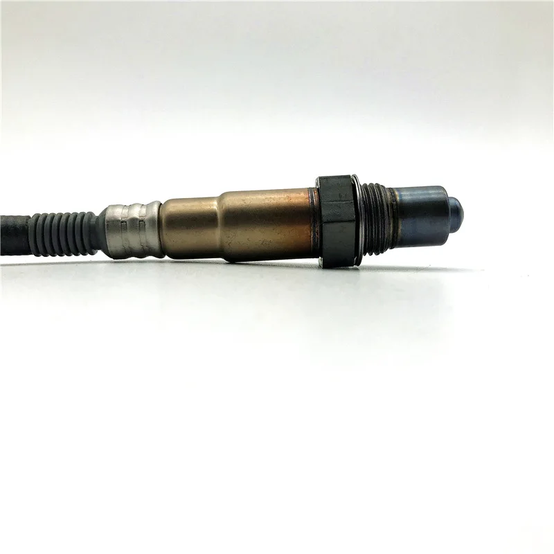 BMW   O2  ,   11787586693, 7 F01 F02 740i