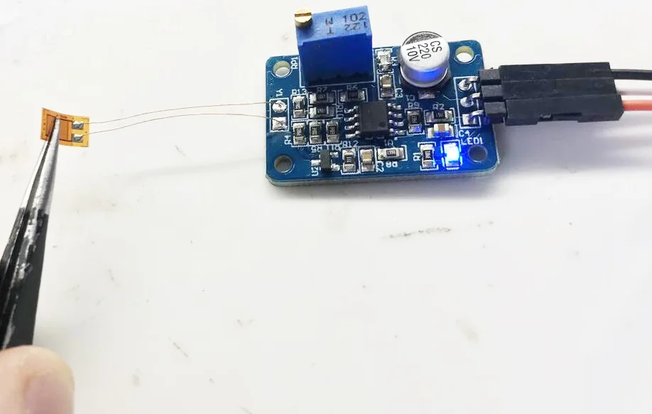 

Strain Gauge Bending Sensor Module Y4 Weighing Amplification Module Finished Product