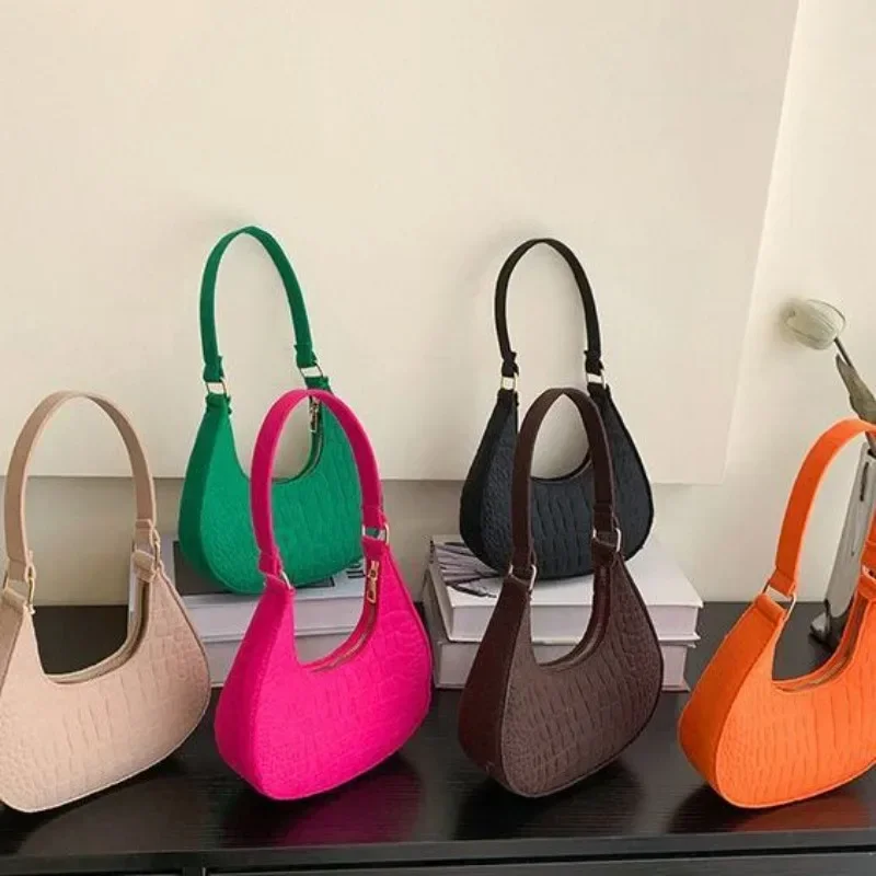 

2023 Korean version of the new stone pattern underarm bag casual single shoulder hand bag dumpling bag female bag