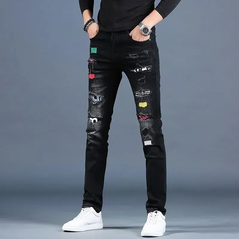thumbnail image 1 of Pantalones vaqueros rotos con parches para hombre, pantalones vaqueros ajustados rotos para hombre, pantalones vaqueros ajustados con gráficos ajustados, negros con agujeros, estilo gótico suave, 1 of 5