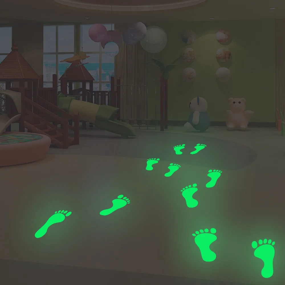 2 Pcs Green Feet Luminous Floor Stickers Elf Footprints Glow in The Dark Sticker Children's Room Dormitory Corridor Decor