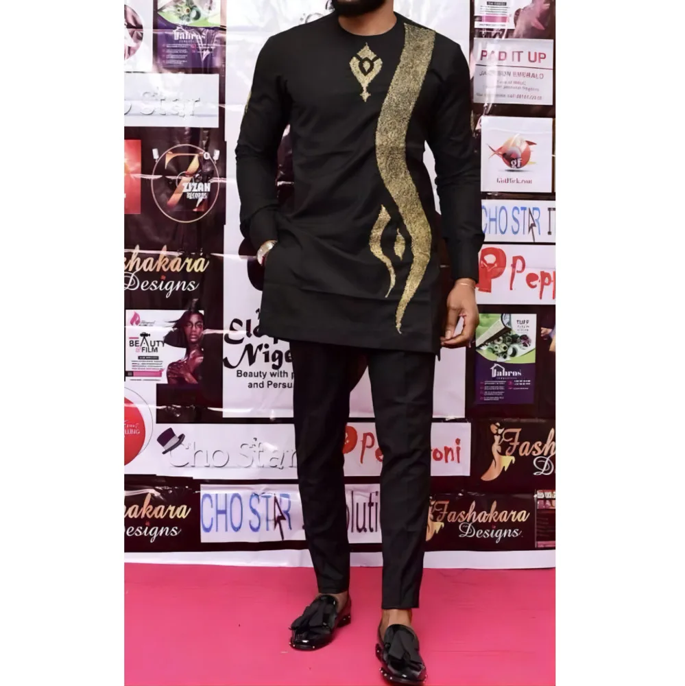 Africa Men Suits Long Sleeves Tops Pants 2 Pieces Sets 2023 New National Style Gilded Men's Suit Round Neck Black Suit 2 Sets
