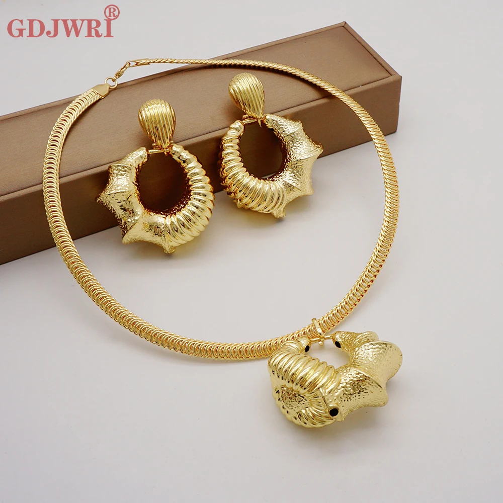 

Fashion Dubai Gold Color Plated Jewelry Set For Women Trend Round Big Earrings Pendant African Copper Necklace Sets For Party
