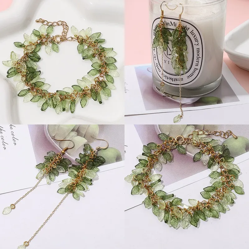 100pcs Acrylic Mini Small Tree Leaf Hand Beaded DIY