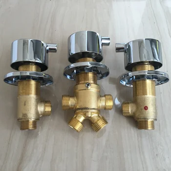 ชุดวาล์วผสมน้ำร้อนน้ำเย็นสำหรับอ่างอาบน้ำทองเหลืองแท้ชุบโครเมียม 3 ชิ้น พร้อมก๊อกน้ำและฝักบัว 1