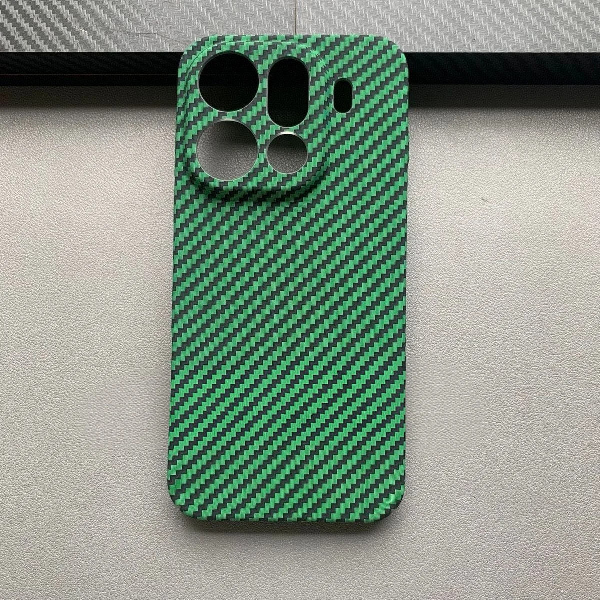 Carbon Fibre Slim Protective Hard Back Cover Case համար Smartphone