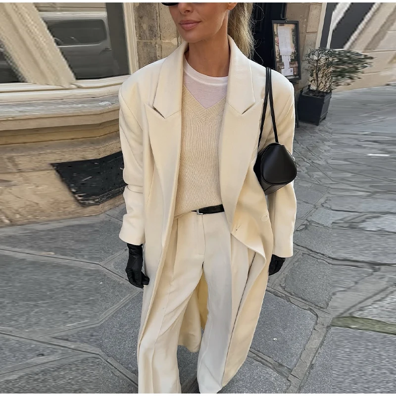 Damen-Maxikantel aus eleganter Wollmischung, übergroßes Revers mit gekerbtem Revers, warme Herbst-Winter-Oberbekleidung, schickes weibliches minimalistisches Outfit – Detail 11