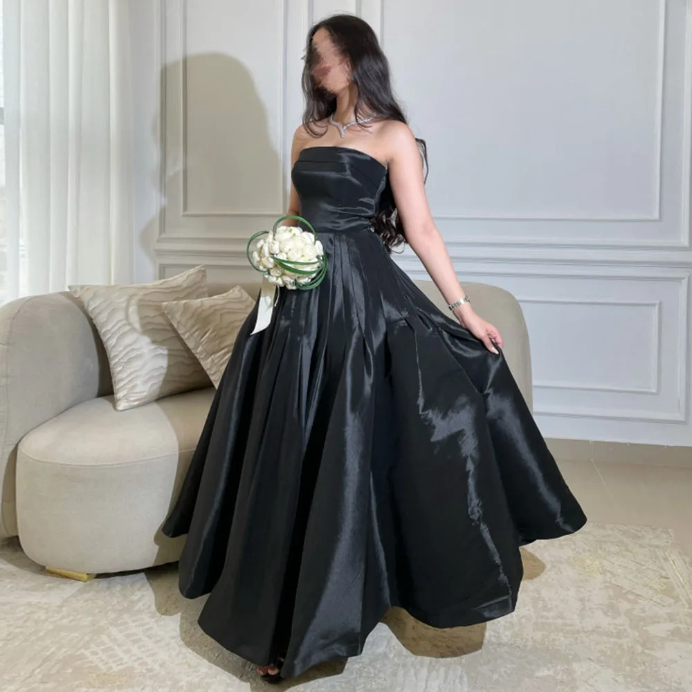 

Black Satin A-Line Evening Dresses Women 2022 Floo Length Strapless Long Evening Gowns Ruched Elegant Party Gowns فستان سهرة