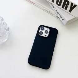 Dual-Tone Soft Matte Shockproof Silicone Case for iPhone 15 (Black)