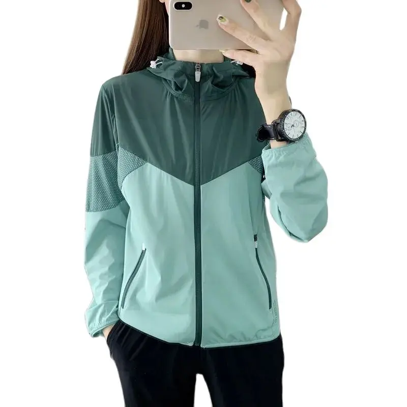 5XL Ice Silk Sunscreen Clothing Women's Summer Thin Jacket 2022 New Windbreaker Outdoor Top Sports UV Breathable Blousers Hooded