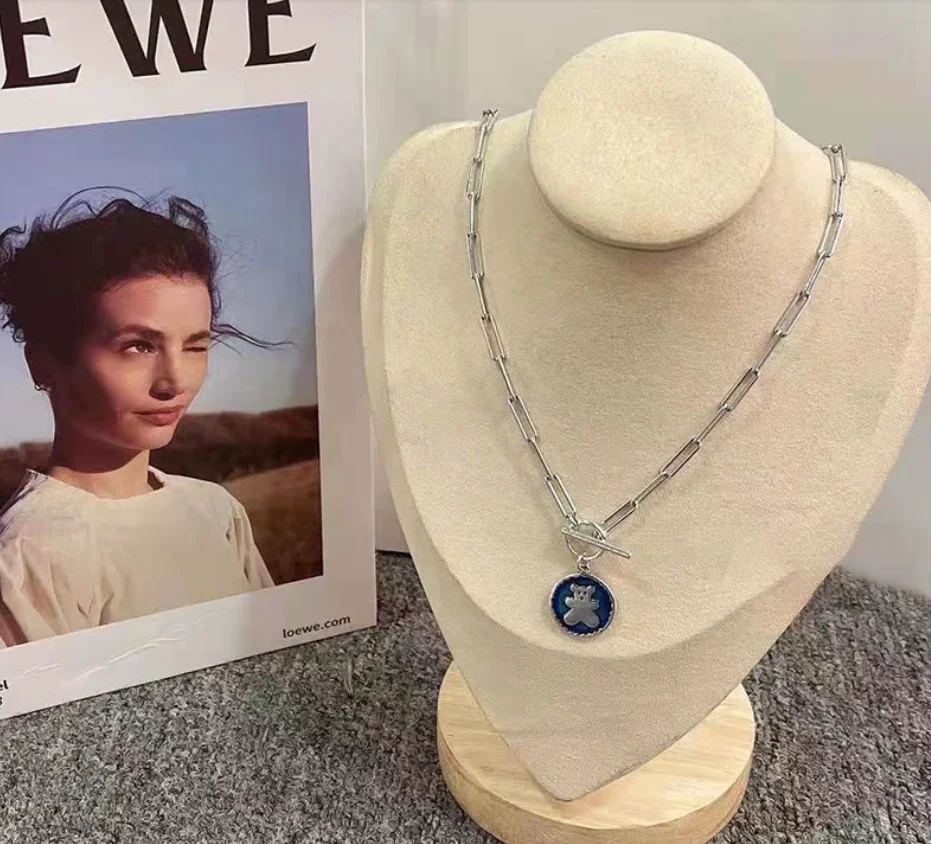 Simple silver plated necklaces bear retro elegant ot buckle Pendant Necklace for women Fashion Jewelry