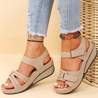 Sandales de mode pour femmes, chaussures d'été compensées, respirantes, souples, pour la marche et la plage 1