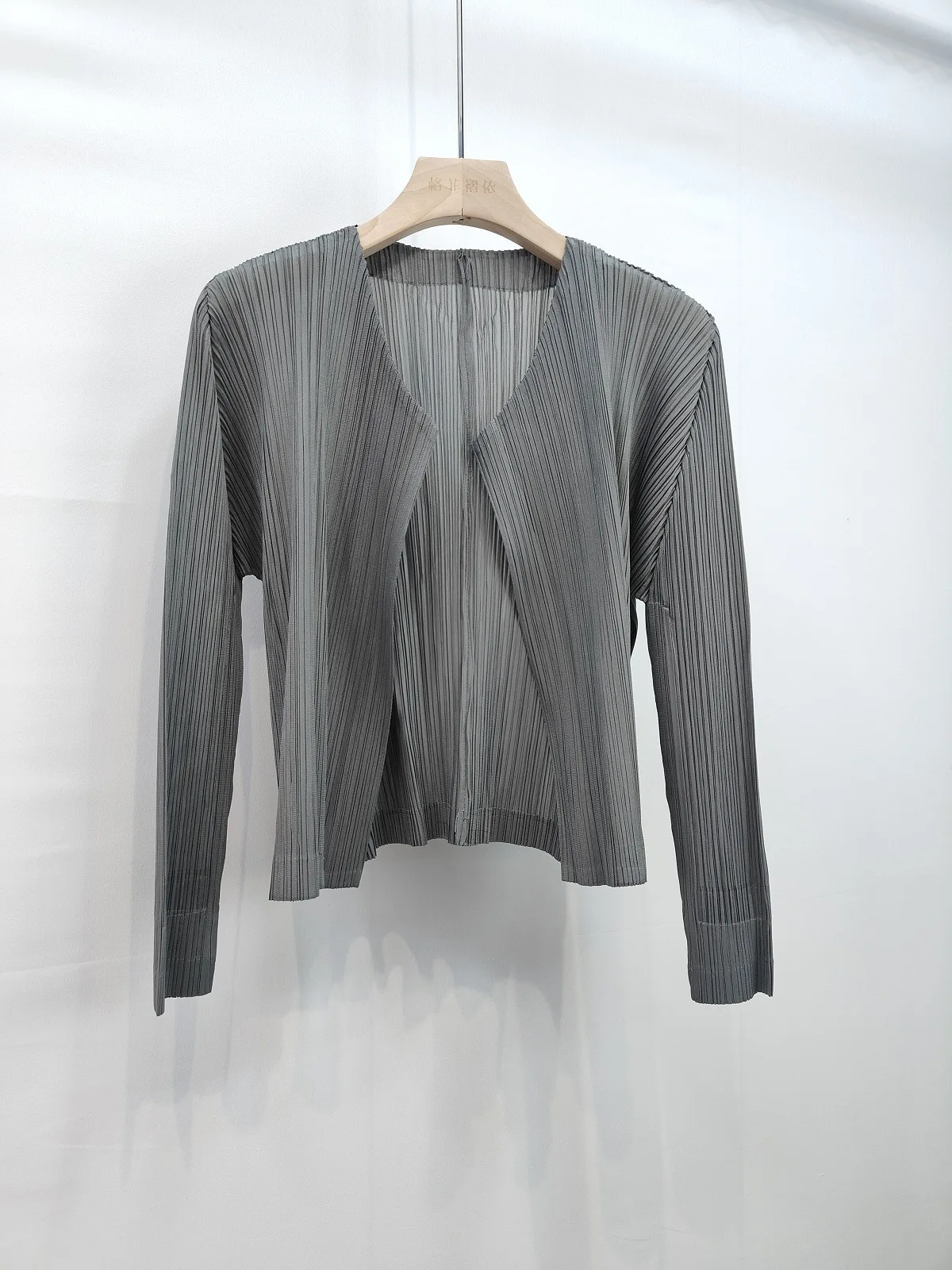 ตัวเลือกสินค้า เสื้อสเวตเตอร์ผ้าถัก น้ำหนักเบา ป้องกัน UV ใส่สบายตลอดฤดูร้อน